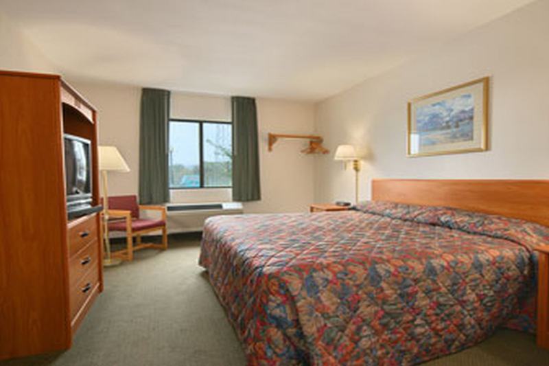 Super 8 By Wyndham Bedford Hotel Quarto foto